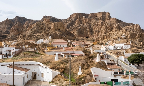 瓜地斯穴居村Barrio de Cuevas